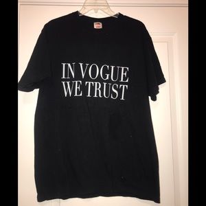 In vogue we trust Graphic tee